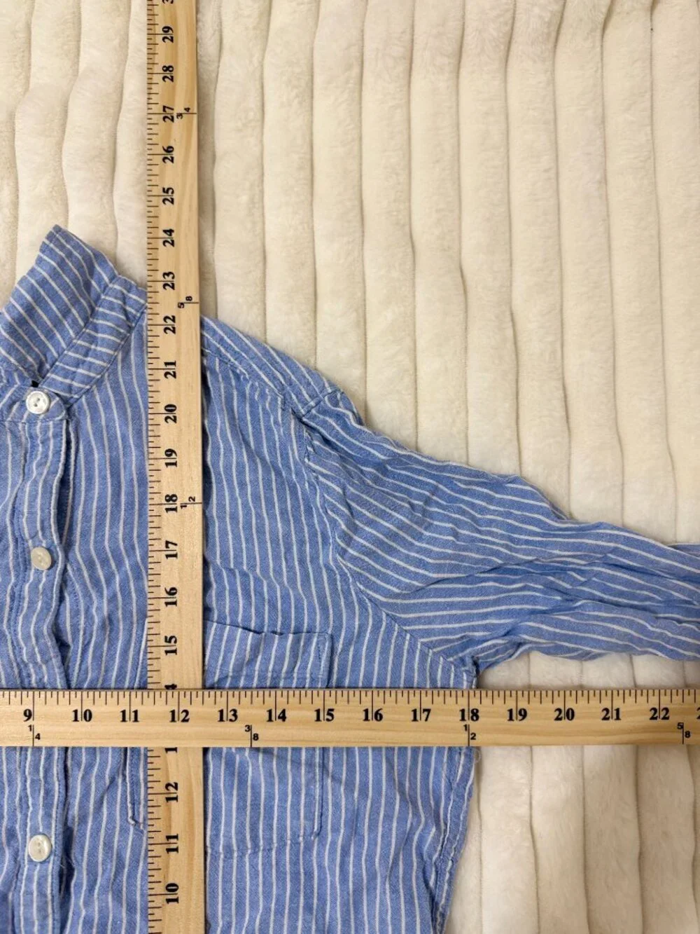 Abercrombie & Fitch Womens M Blue White Striped Button Down Shirt